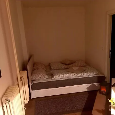 Stan Na Dan Alipasino Polje 아파트